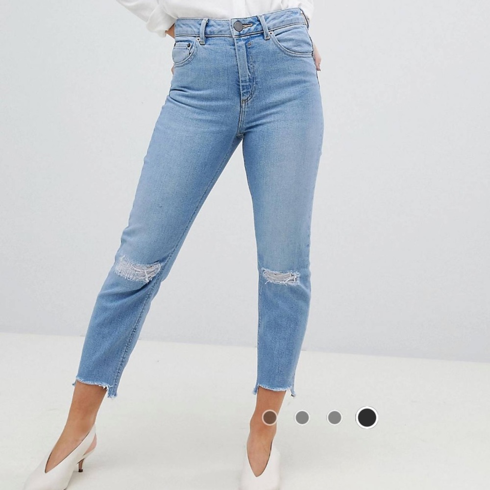 ASOS petite highwaisted slim mom jeans light vintage wash S:24 waist /28…